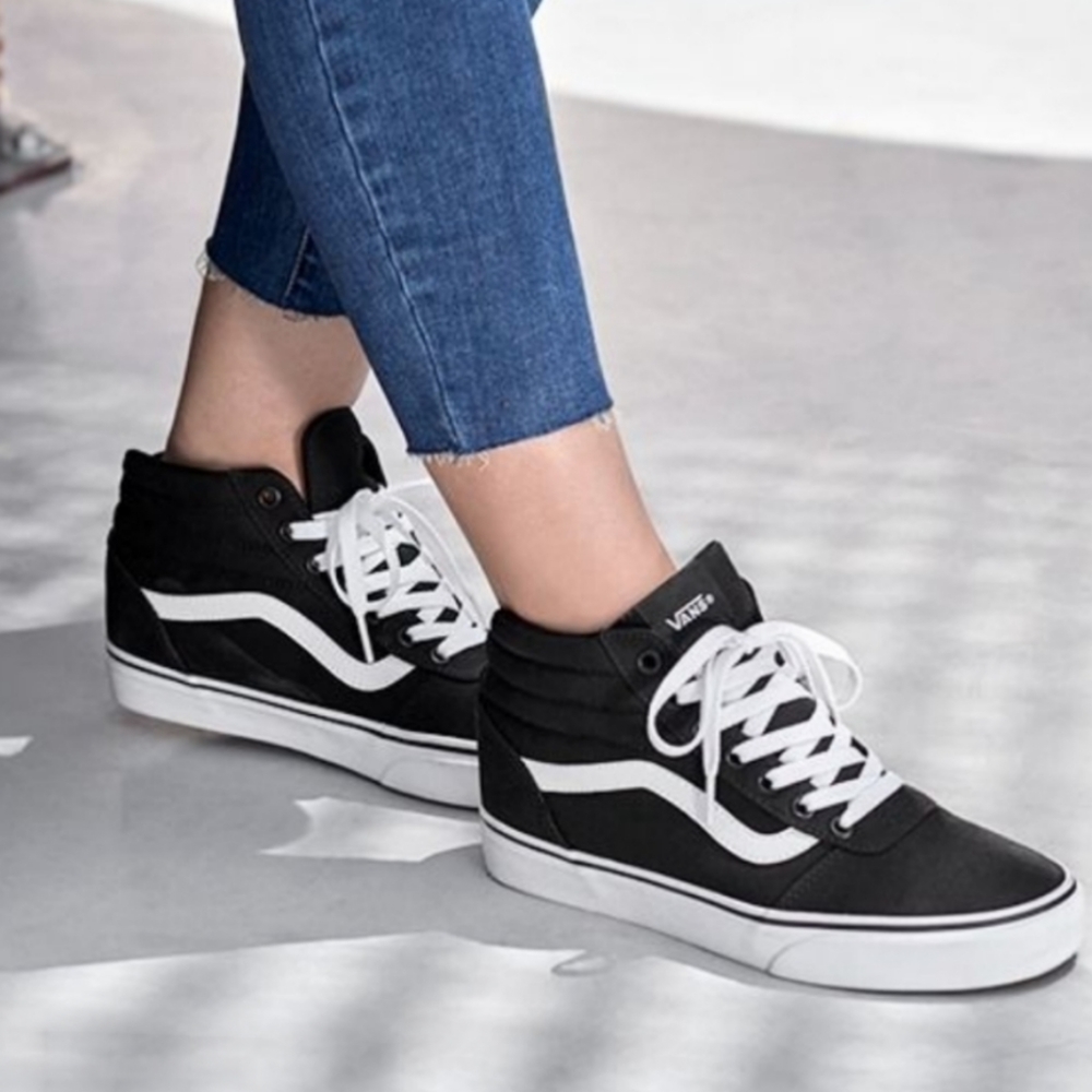 Vans Women's Sneakers - Picture 1 of 12